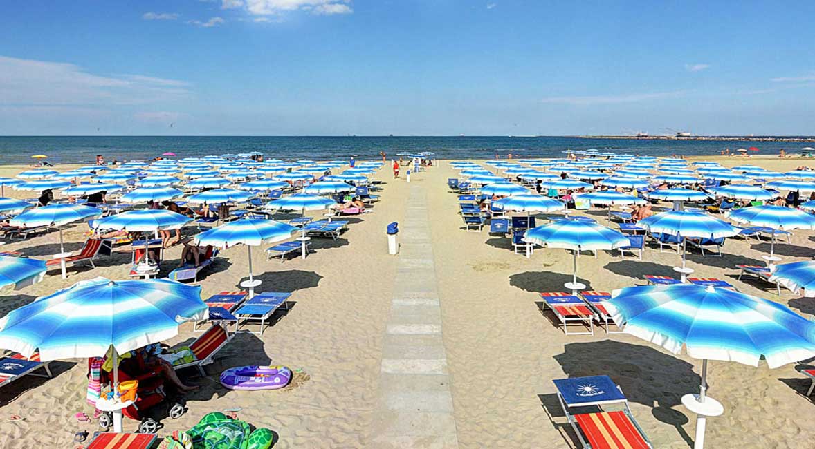 Spiaggia a Punta Marina Terme